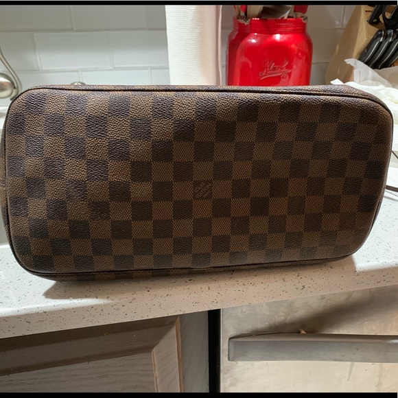 Louis Vuitton Neverfull MM - Picture 5 of 8